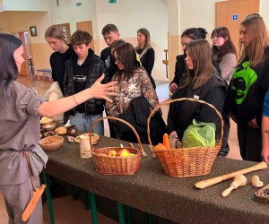 82c726cd-233a-4966-a441-7bf807907c82