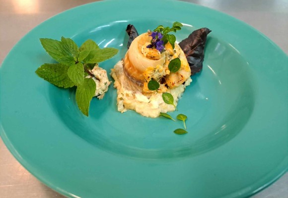 sandacz na puree selerowym z sosem limonkowo-cytrynowym