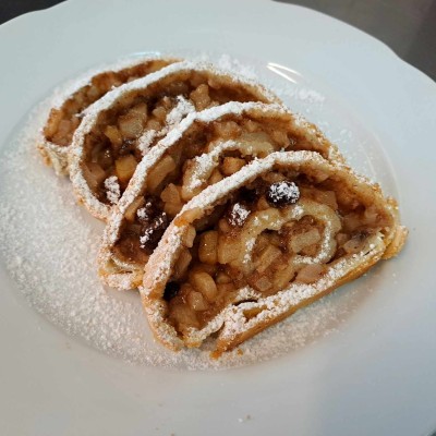 403989966_389222870202904_1961972294896843620_n