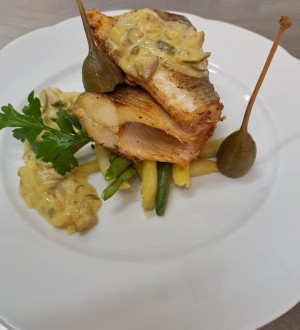 sandacz w sosie kaparowym