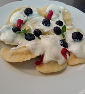 pierogi na słodko z owocami z suszu